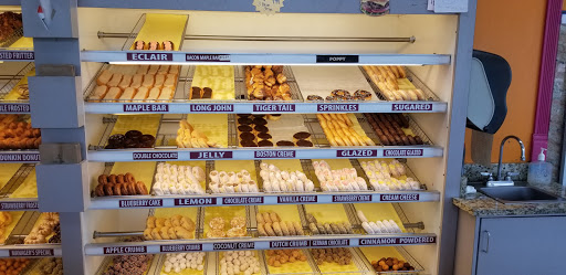 Coffee Shop «Daynight Donuts», reviews and photos, 2234 Fairgrounds Rd NE, Salem, OR 97301, USA