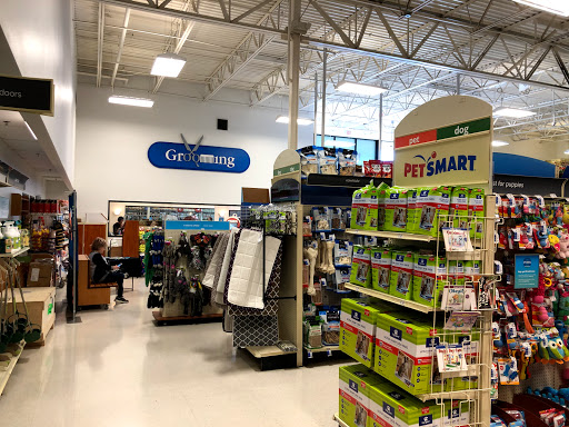 Pet Supply Store «PetSmart», reviews and photos, 3585 N Shiloh Dr, Fayetteville, AR 72703, USA