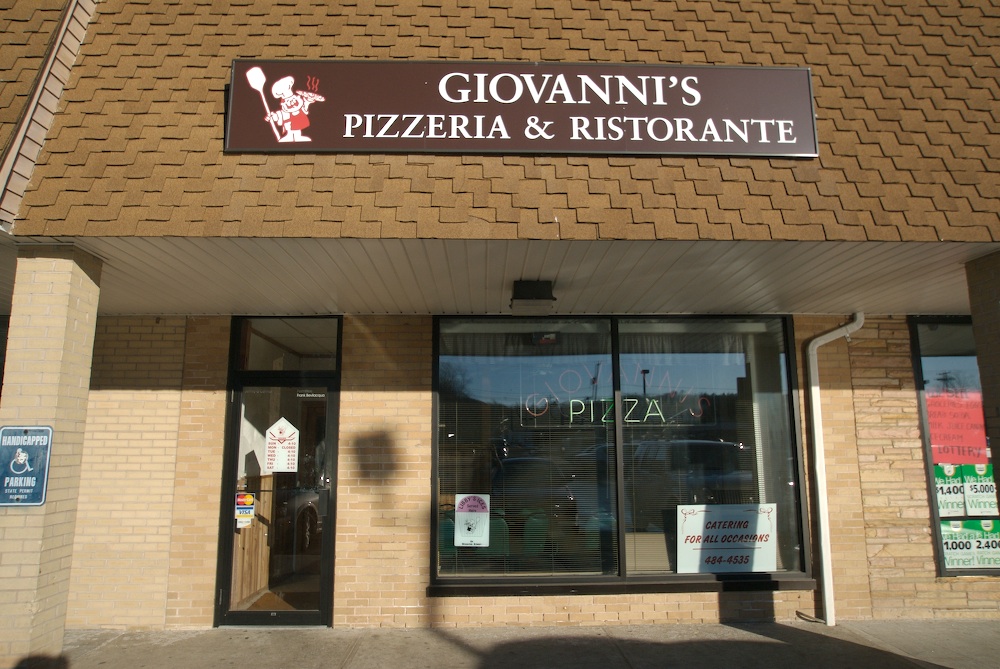 Giovanni's 06472