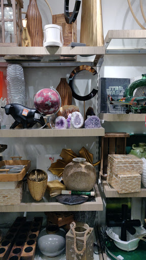 Department Store «T.J. Maxx», reviews and photos, 68 Frontage Rd, East Haven, CT 06512, USA