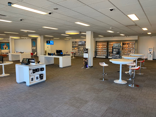 AT&T Store image 9