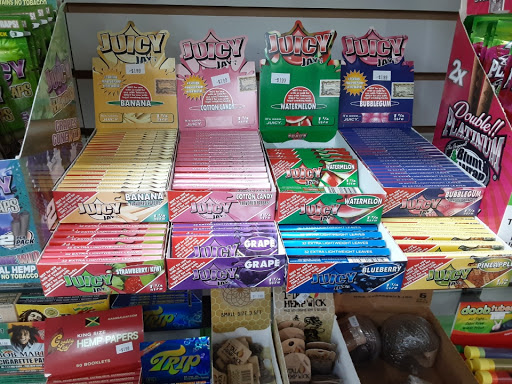 Tobacco Shop «Stirling Glass», reviews and photos, 5890 Stirling Rd, Hollywood, FL 33021, USA