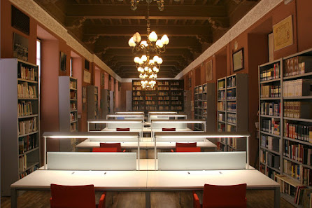 Biblioteca Tomás Navarro Tomás del Instituto de Estudios Albacetenses “Don Juan Manuel” C. Monjas, 9, 1, 02005 Albacete, España