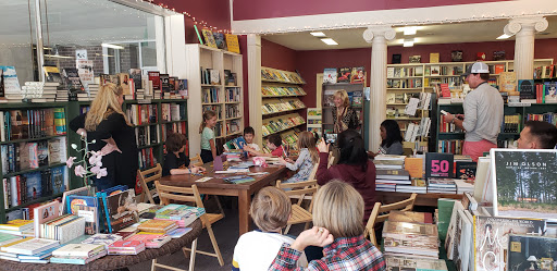 Book Store «River Oaks Book Store», reviews and photos, 3270 Westheimer Rd, Houston, TX 77098, USA