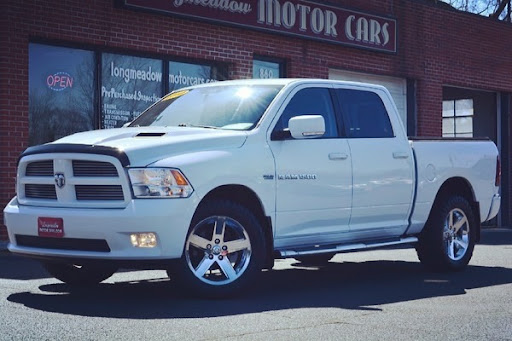 Used Car Dealer «Longmeadow Motor Cars Inc», reviews and photos, 5 Enfield St, Enfield, CT 06082, USA