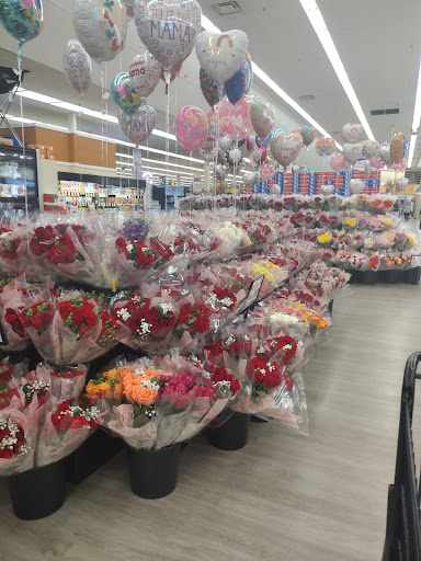 Grocery Store «Jewel-Osco», reviews and photos, 217 W Irving Park Rd, Streamwood, IL 60107, USA