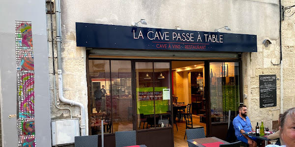 Restaurant la cave passe a table