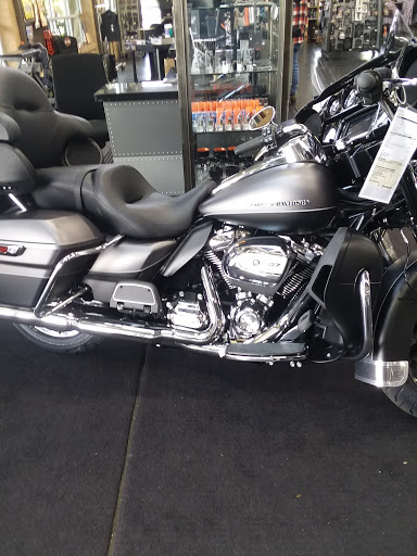 Harley-Davidson Dealer «Chicago Harley-Davidson», reviews and photos, 2929 Patriot Blvd, Glenview, IL 60026, USA