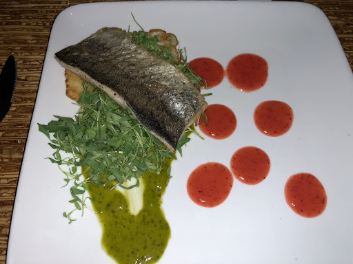 New American Restaurant «Justus Drugstore - A Restaurant», reviews and photos, 106 W Main St, Smithville, MO 64089, USA