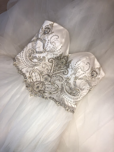 Bridal Shop «Lauderdale Bride - Upscale & Intimate Bridal Boutique in the heart of Fort Lauderdale», reviews and photos, 4130 N Federal Hwy, Fort Lauderdale, FL 33308, USA