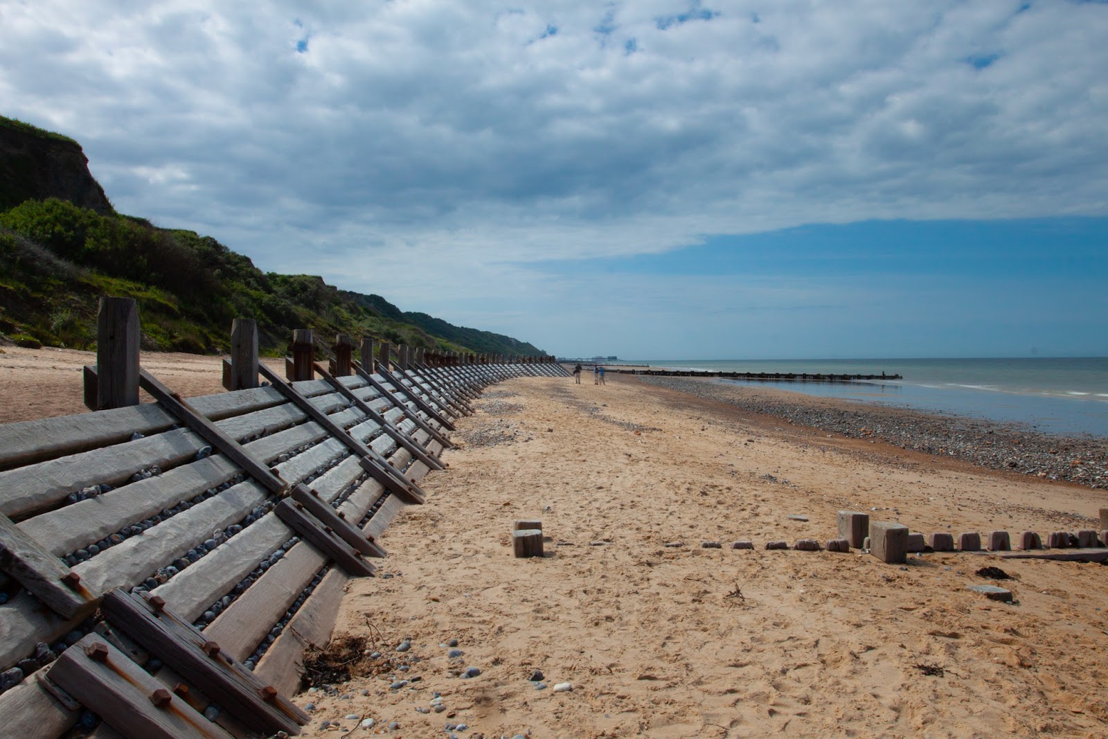 Photo of Overstrand Beach with long straight shore