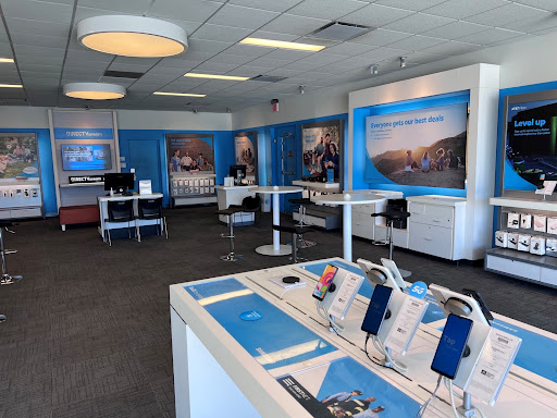 Cell Phone Store «AT&T Authorized Retailer», reviews and photos, 1855 Vaughn Rd, Wood River, IL 62095, USA