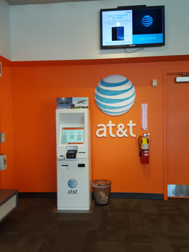 Cell Phone Store «AT&T», reviews and photos, 3057 NY-50 Ste 900, Saratoga Springs, NY 12866, USA
