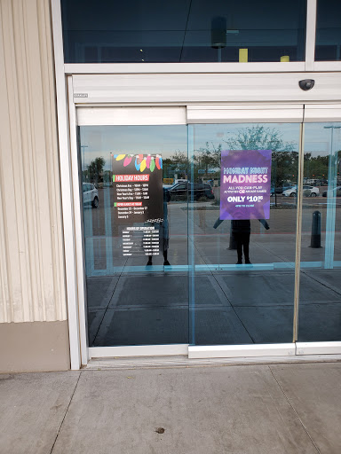 Restaurant «Main Event Entertainment», reviews and photos, 10315 W McDowell Rd, Avondale, AZ 85392, USA