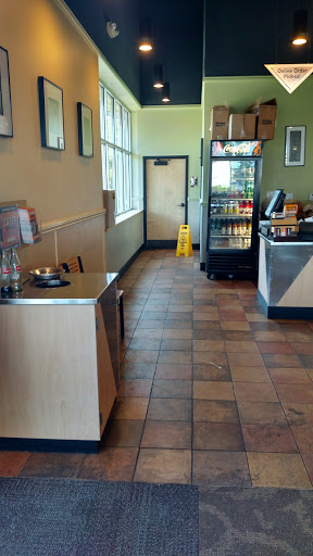 Mexican Restaurant «QDOBA Mexican Eats», reviews and photos, 16971 Newburgh Rd, Livonia, MI 48154, USA