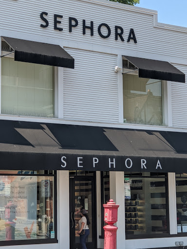 Cosmetics Store «SEPHORA», reviews and photos, 7130 Austin St, Forest Hills, NY 11375, USA