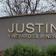 JUSTIN Vineyards & Winery
