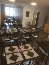 Atmosphère du Restaurant Le Kiosque Gourmand à Saint-Bonnet-de-Mure - n°6