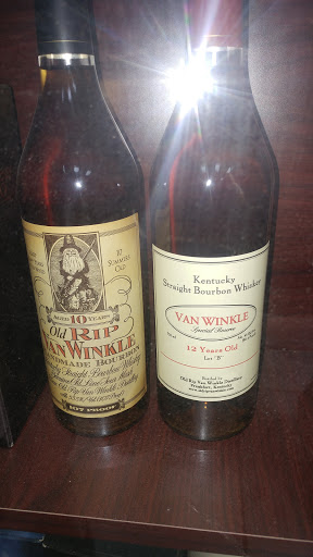 Liquor Store «The Red Barn Liquor», reviews and photos, 1760 W 6th St #101, Corona, CA 92882, USA