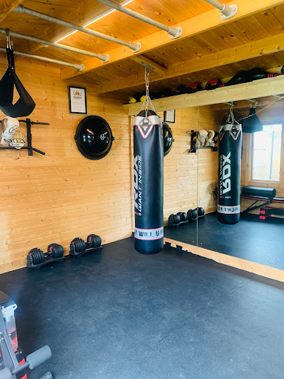 DG Boxing Coach - Leigh-on-Sea, Southend-on-Sea, Leigh-on-Sea SS9 1PW, United Kingdom