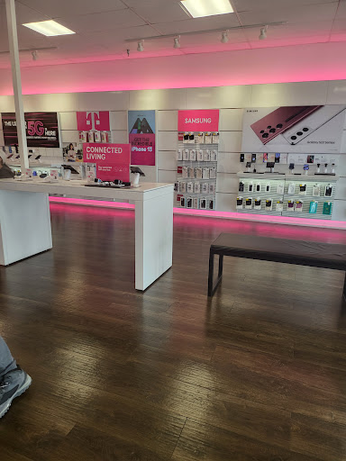 Shopping Mall «Heart of Florida Shopping Center», reviews and photos, 35910 US-27, Haines City, FL 33844, USA