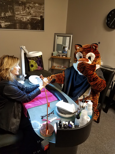 Beauty Salon «Karisma Hair Salon and Spa», reviews and photos, 30 American Way, Monroe, OH 45050, USA