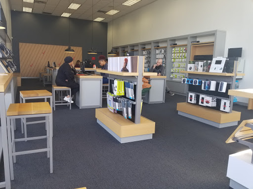 Cell Phone Store «Verizon Authorized Retailer - A Wireless», reviews and photos, 235 Prospect Ave, West Orange, NJ 07052, USA