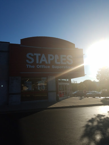 Office Supply Store «Staples», reviews and photos, 1531 Rockville Pike, Rockville, MD 20852, USA