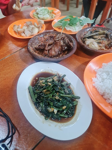 Rumah Makan Belut Khas Surabaya