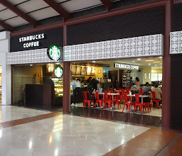 Starbuck Terminal 2F photo