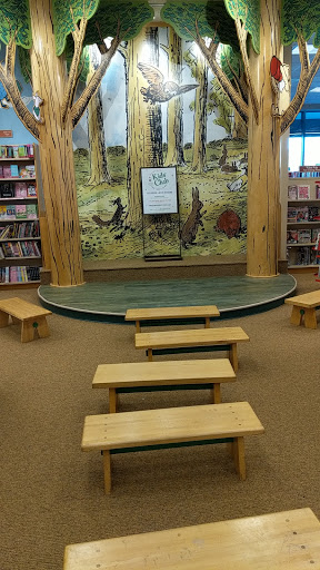 Book Store «Barnes & Noble», reviews and photos, 12170 Jefferson Ave, Newport News, VA 23602, USA