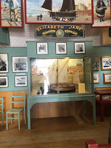 Comments and reviews of Brighton Fishing Museum