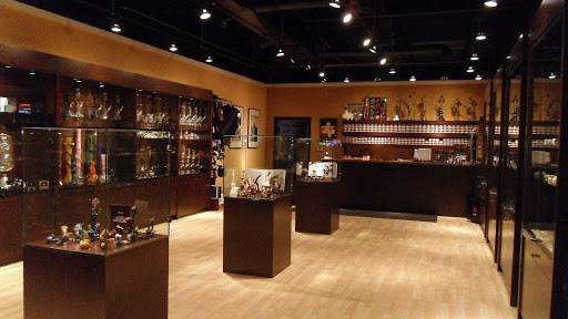 Tobacco Shop «The Highway A Pipe Shoppe», reviews and photos, 3351 N Harlem Ave, Chicago, IL 60634, USA