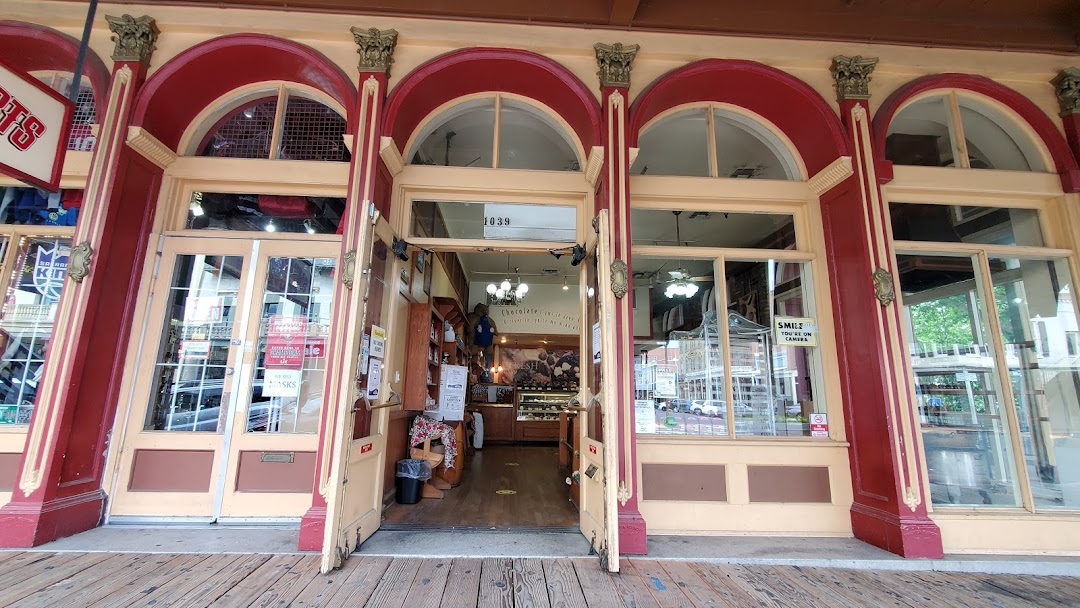 Sacramento Sports & Souvenirs