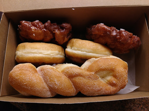 Donut Shop «Donut Star», reviews and photos, 601 W Washington St, San Diego, CA 92103, USA