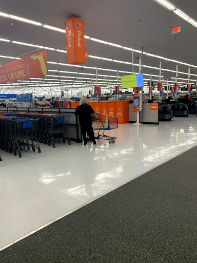 Discount Store «Walmart», reviews and photos, 3451 Tamiami Trail E, Naples, FL 34112, USA