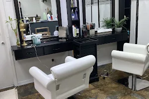 Shine In Style Beauty Salon & Aesthetic Center image