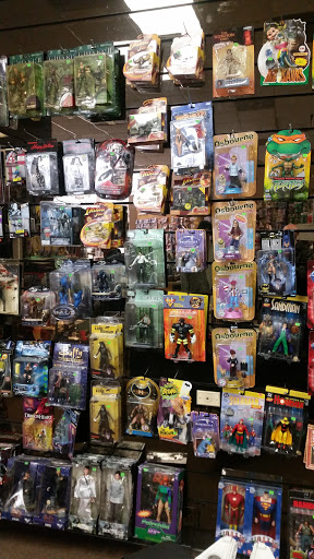 J & M SPORTS CARDS AND TOY COLLECTIBLES