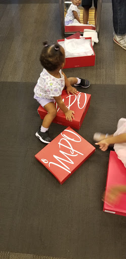 Shoe Store «DSW Designer Shoe Warehouse», reviews and photos, 9330 Sage Meadow Trail, Fort Worth, TX 76177, USA