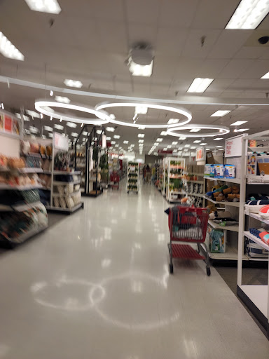 Department Store «Target», reviews and photos, 11051 Victory Blvd, North Hollywood, CA 91606, USA