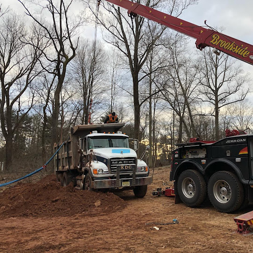 Auto Body Shop «Bergen Brookside Auto Body and Towing, Inc.», reviews and photos, 83 Zabriskie St, Hackensack, NJ 07601, USA