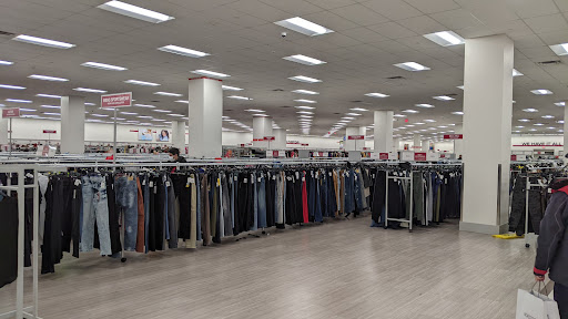 Clothing Store «Burlington Coat Factory», reviews and photos, 275 Main St #4, White Plains, NY 10601, USA