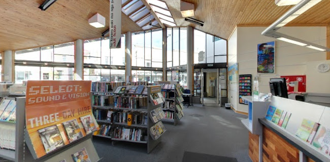 Newtown Public Library