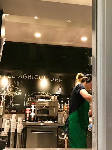 Starbucks, 2575 Enterprise Rd, Orange City, FL 32763, USA, 