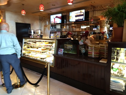 Restaurant «The Cheesecake Factory», reviews and photos, 53 Woodfield Rd, Schaumburg, IL 60173, USA