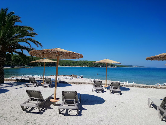 Tri Mosta II beach