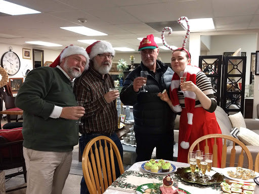 Consignment Shop «New Leaf Home Furnishings», reviews and photos, 2449 Pierce Dr #3, Spring Grove, IL 60081, USA