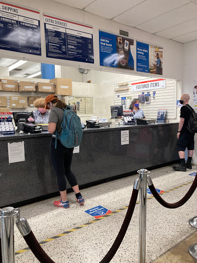 Post Office «United States Postal Service», reviews and photos, 415 1st Ave N, Seattle, WA 98109, USA