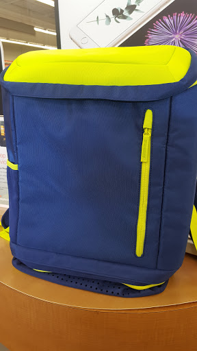 Office Supply Store «Staples», reviews and photos, 8168 Elliott Rd #1, Easton, MD 21601, USA