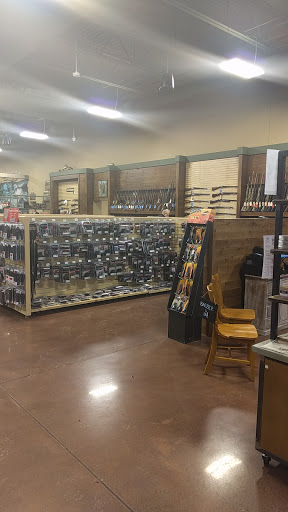 Gun Shop «Huron Valley Guns», reviews and photos, 143 S Milford Rd, Milford, MI 48381, USA